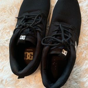 dc workout shoes